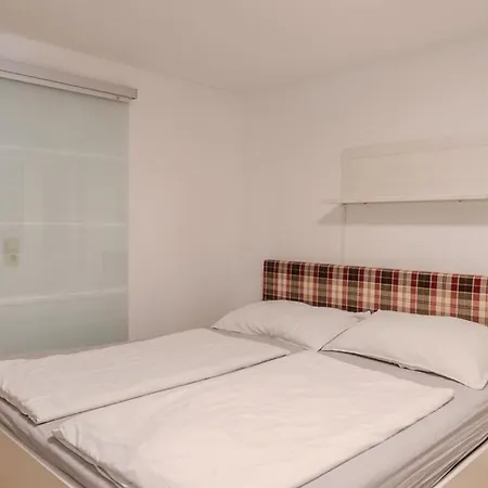 2 Bedroom With Access To Attersee